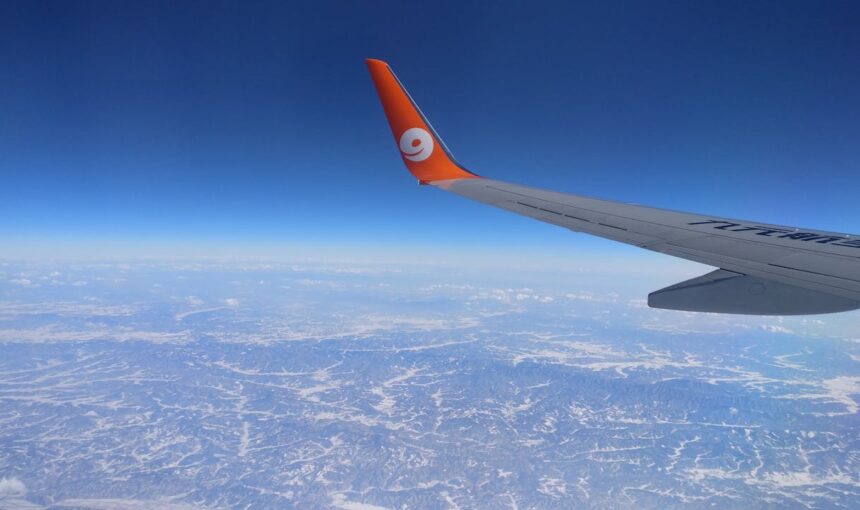 Hoe lang vliegen naar Lissabon vanuit Nederland duurt en wat je kunt verwachten