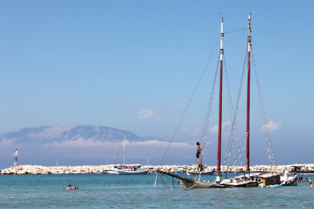 Hoe lang duurt het vliegen naar Zakynthos vanaf Nederland?