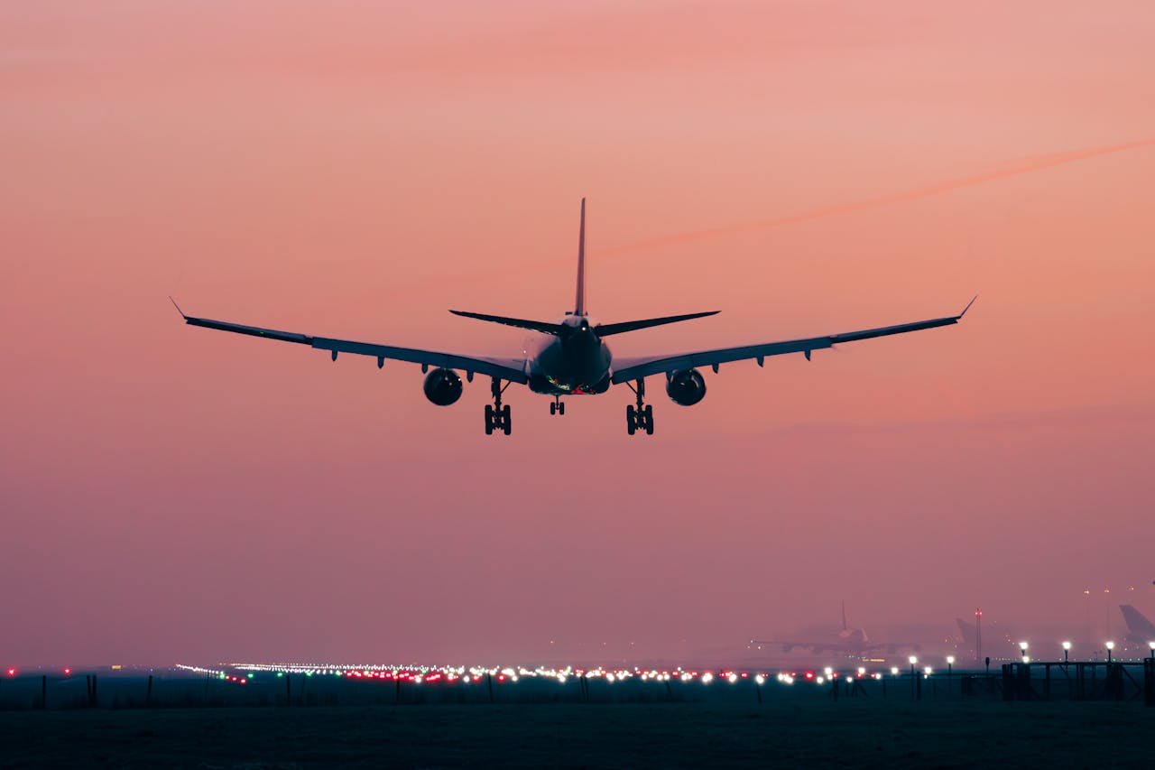 Vliegen van Schiphol naar Egypte: zo lang zit je in het vliegtuig